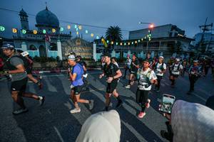 BIB: 
                            <button type="button" onclick="openModal(26232309)" class="btn btn-primary btn-sm float-right btn-popup" data-toggle="modal" data-target=".modal-high-quality">
                        <i class="fas fa-shopping-cart"></i> Add to Cart
                    </button>
                                            <button type="button" onclick="isThisMe(26232309, true)" class="btn btn-success btn-sm float-right btn-popup btn-isme hidden" data-toggle="tooltip" data-placement="bottom" title="นี่คือรูปของคุณใช่ไหม คลิกที่นี่เพื่อเอาเข้าอัลบั้ม">
                        <i class="fas fa-plus"></i> Add to album
                    </button>
                    <button type="button" onclick="isThisMe(26232309, false)" class="btn btn-warning btn-sm float-right btn-popup btn-isnotme hidden">
                        <i class="fas fa-ban"></i> Remove from album
                    </button>